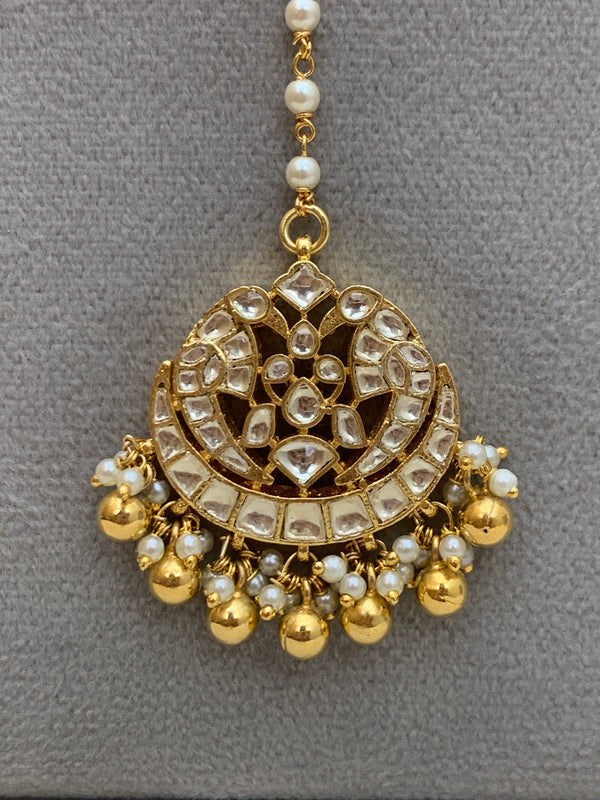 KK923W  Jadau Mangtikka