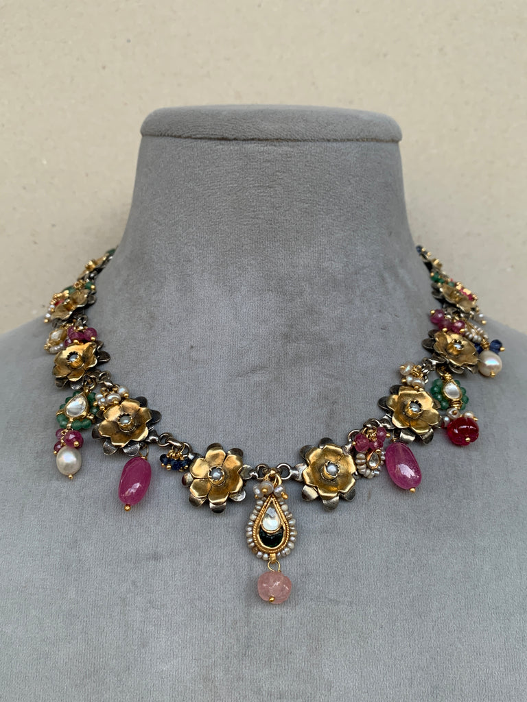 FS183  Maahru Silver Necklace