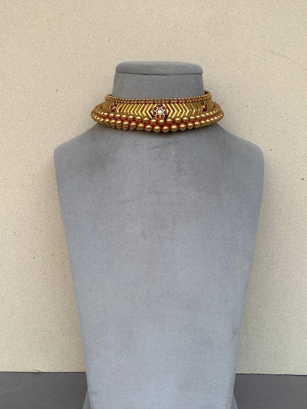 AJ1192 Rambaugh Antique Necklace