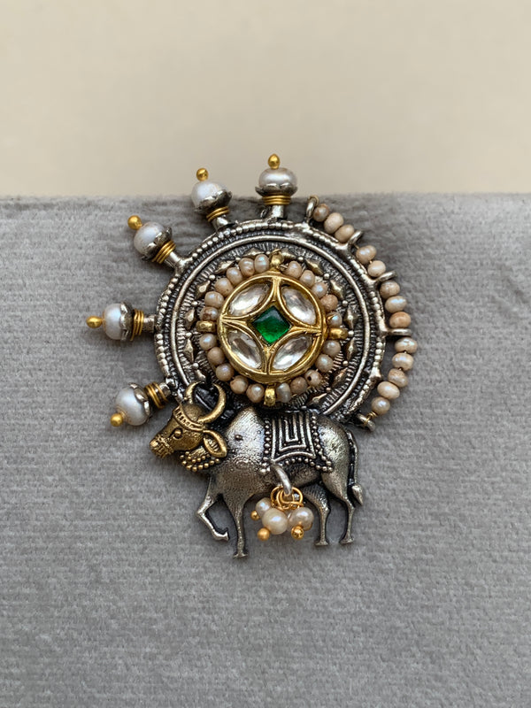 E1713 Maahru Silver Earrings