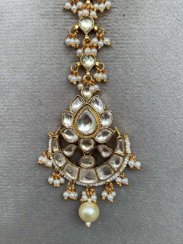 KK681 White Jadau Mangtikka