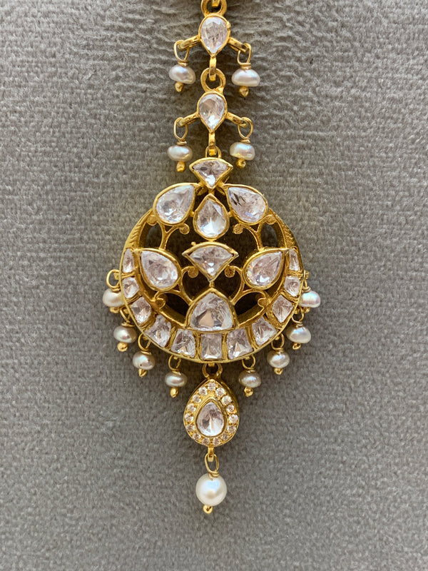 UA246  Moissanite Mangtika