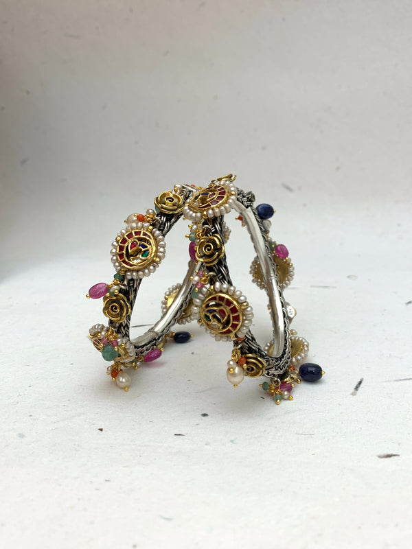 JB956 Maahru Antique Pair of Bangles