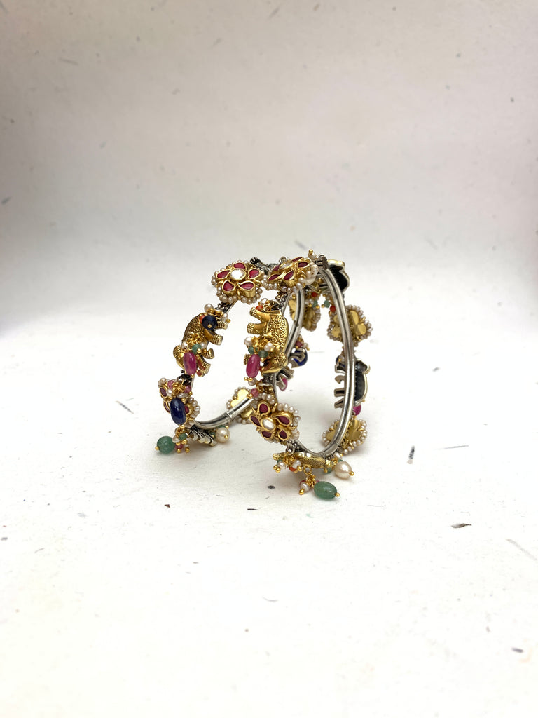 JB954 Maahru Antique Pair of Bangles