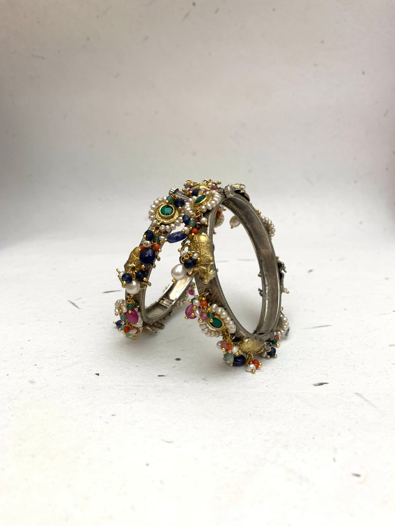JB958 Maahru Antique Pair of Bangles