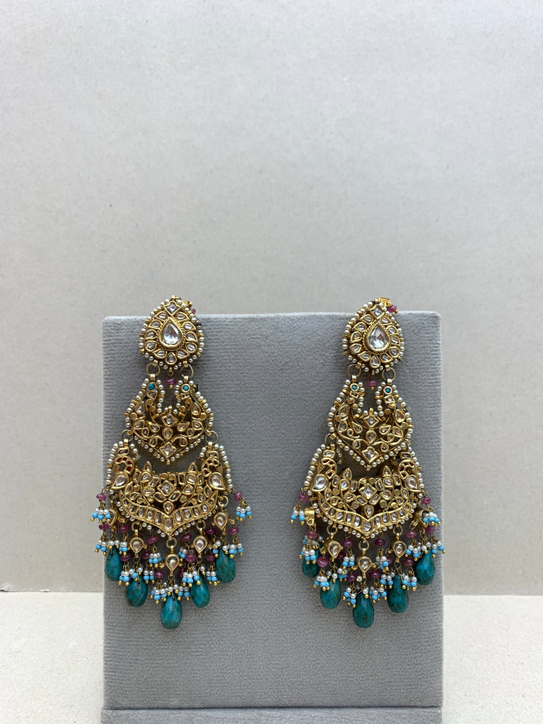 AA1372 Heritage Antique Long Earrings