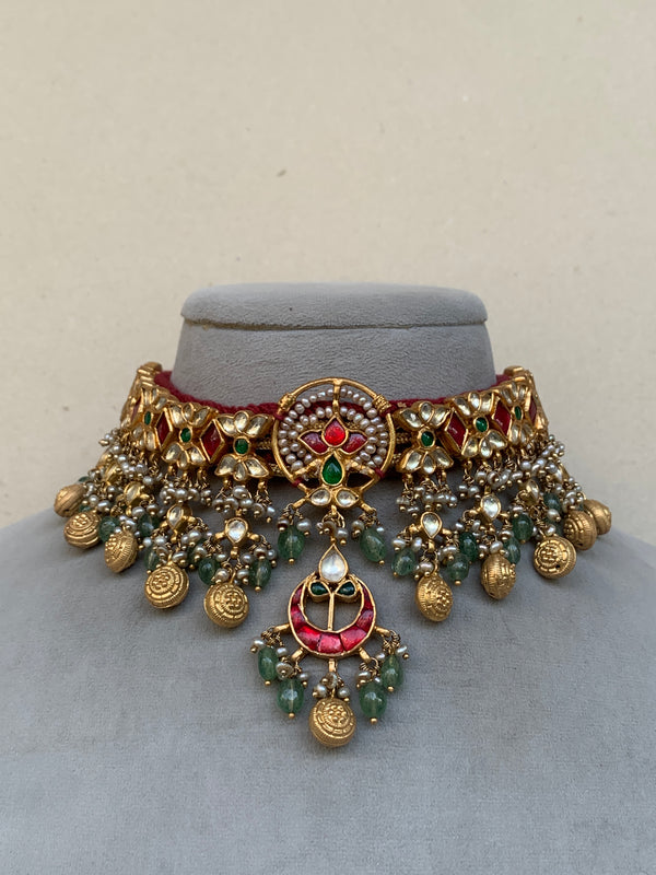 Soha Ali Khan in C1654 Heritage Jadau Set