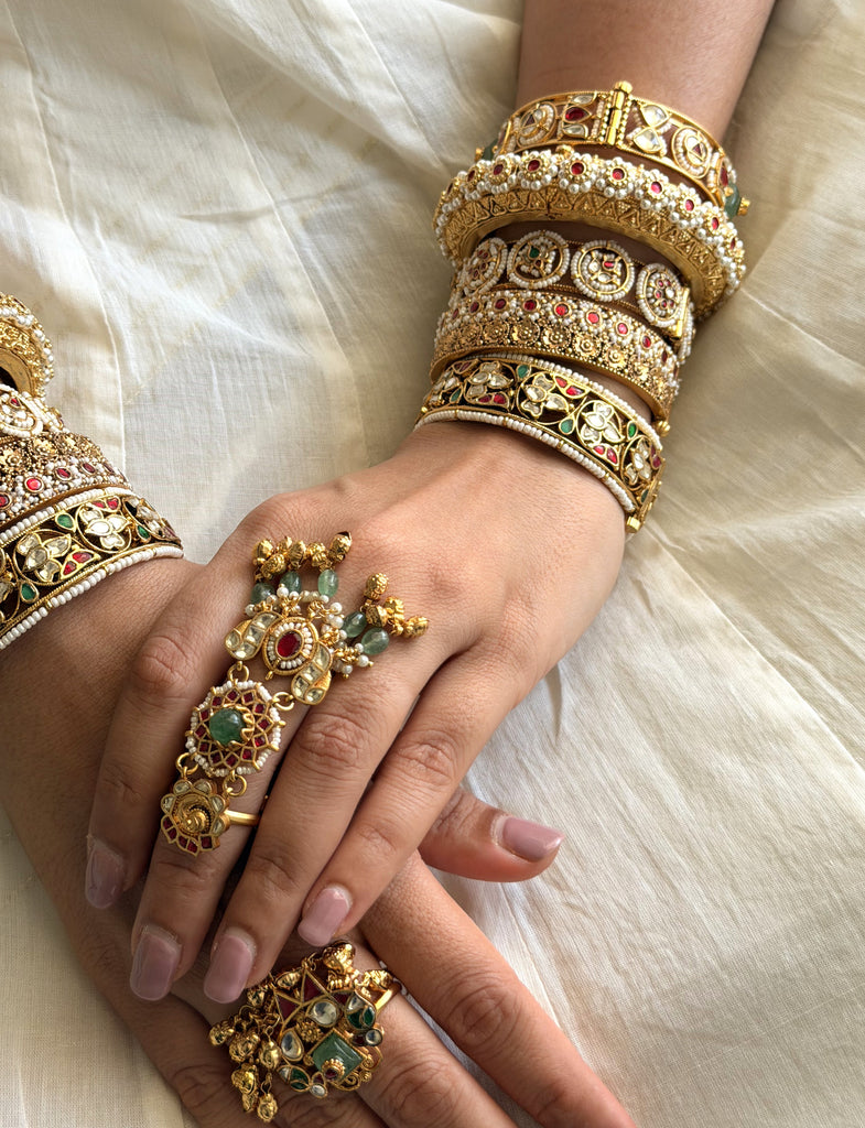 JV548 Antique Jadau Ring