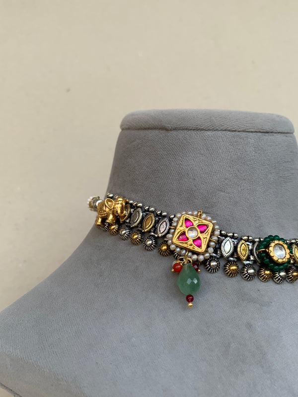 FS190 Maahru Silver Necklace