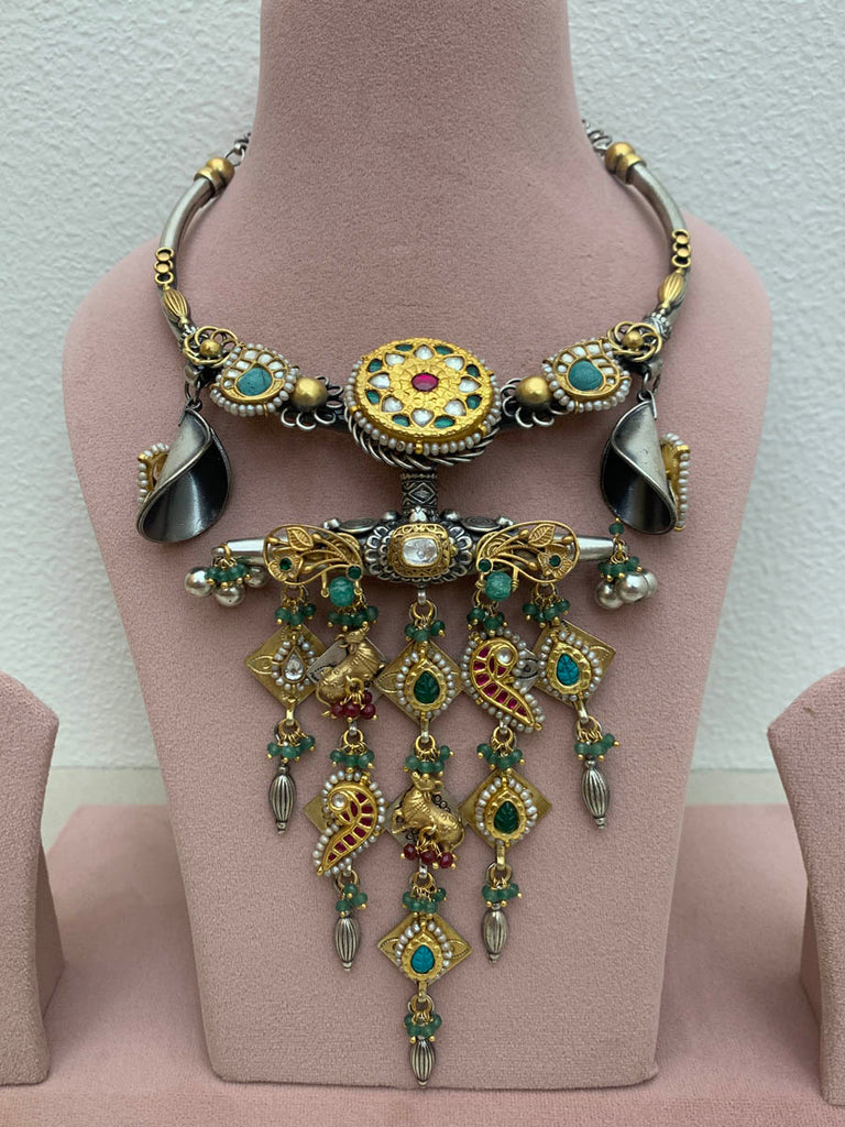 FS258 Maahru Silver Necklace