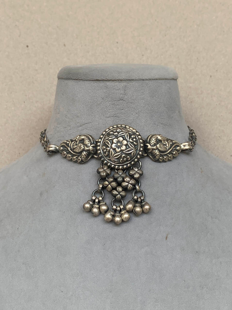 S1037  Maahru Silver Necklace