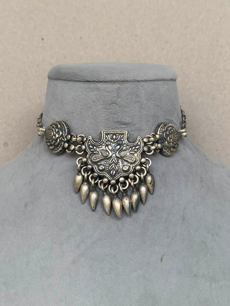 S1036  Maahru Silver Necklace