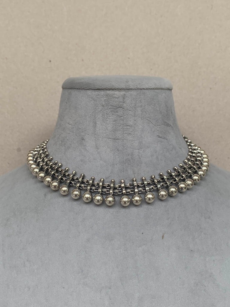 S1031  Maahru Silver Necklace