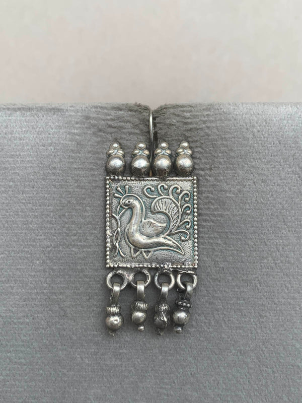 E1522  Maahru Silver Earrings