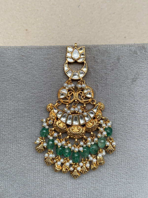 TN449 White Jadau Earrings