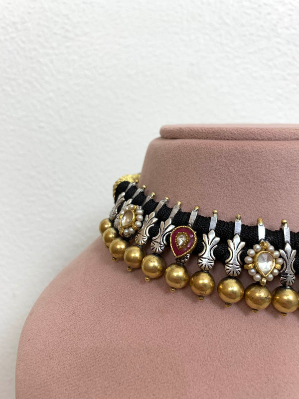 FS280  Maahru Silver Necklace