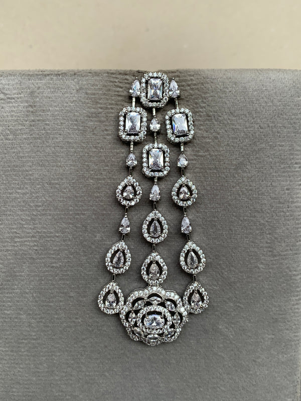 DE359  Diamond Earrings
