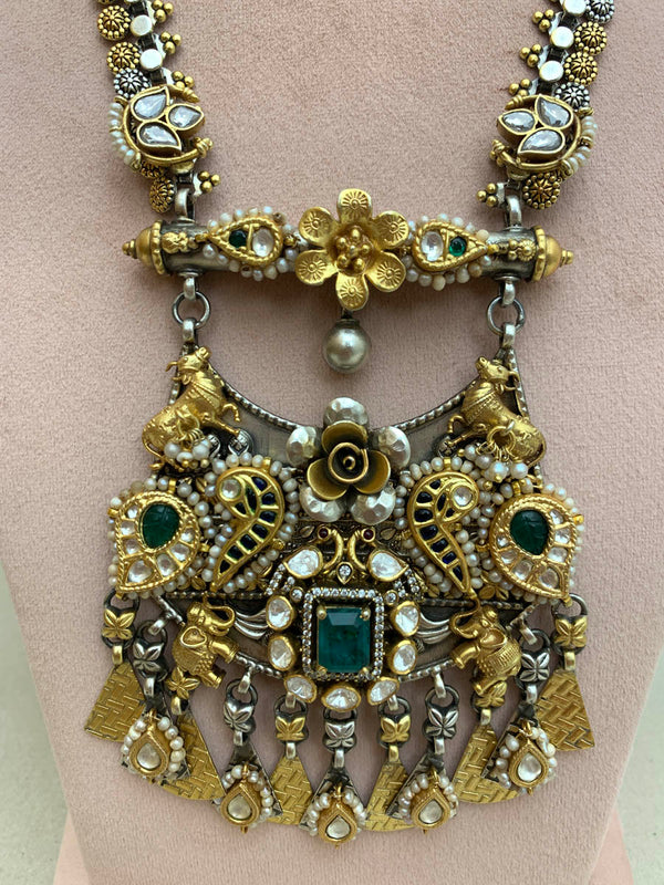 FS264 Maahru Silver Necklace