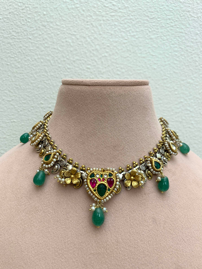 FS266 Maahru Silver Necklace
