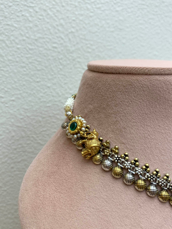 FS265 Maahru Silver Necklace
