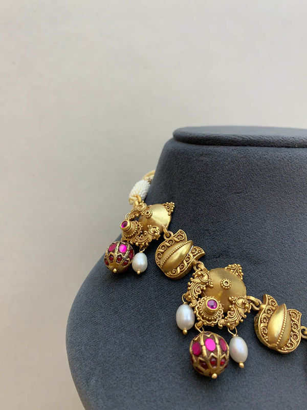AJ1312  Heritage Antique Necklace