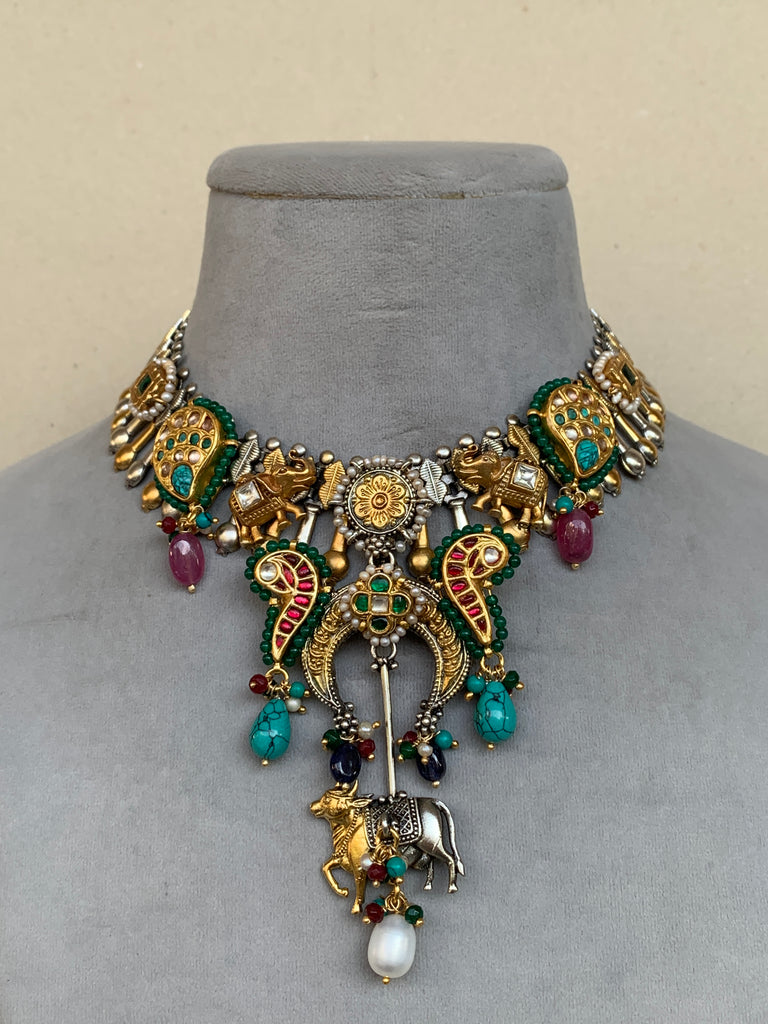 FS207 Maahru Silver Necklace