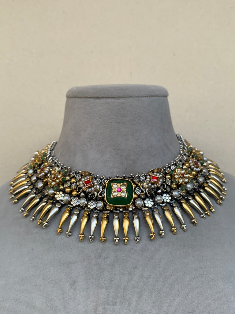 FS212  Maahru Silver Necklace