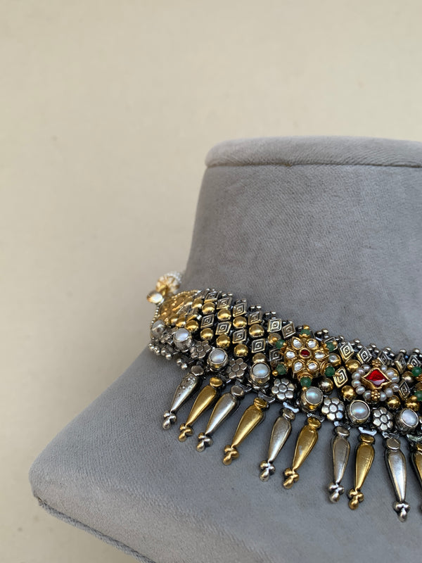 FS212  Maahru Silver Necklace