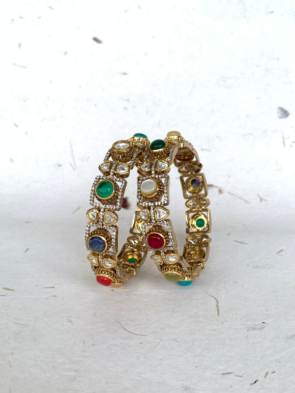 EB351 Navratna Uncut Bangle