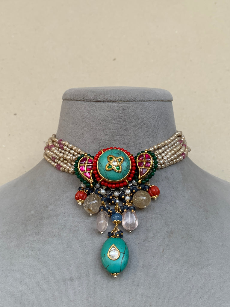 FS220  Maahru Silver Necklace