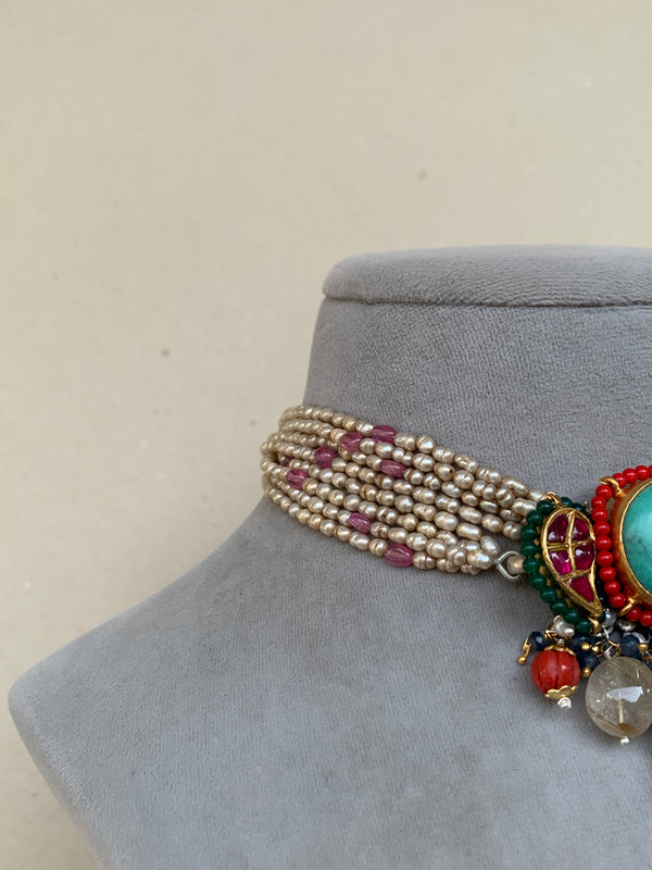 FS220  Maahru Silver Necklace