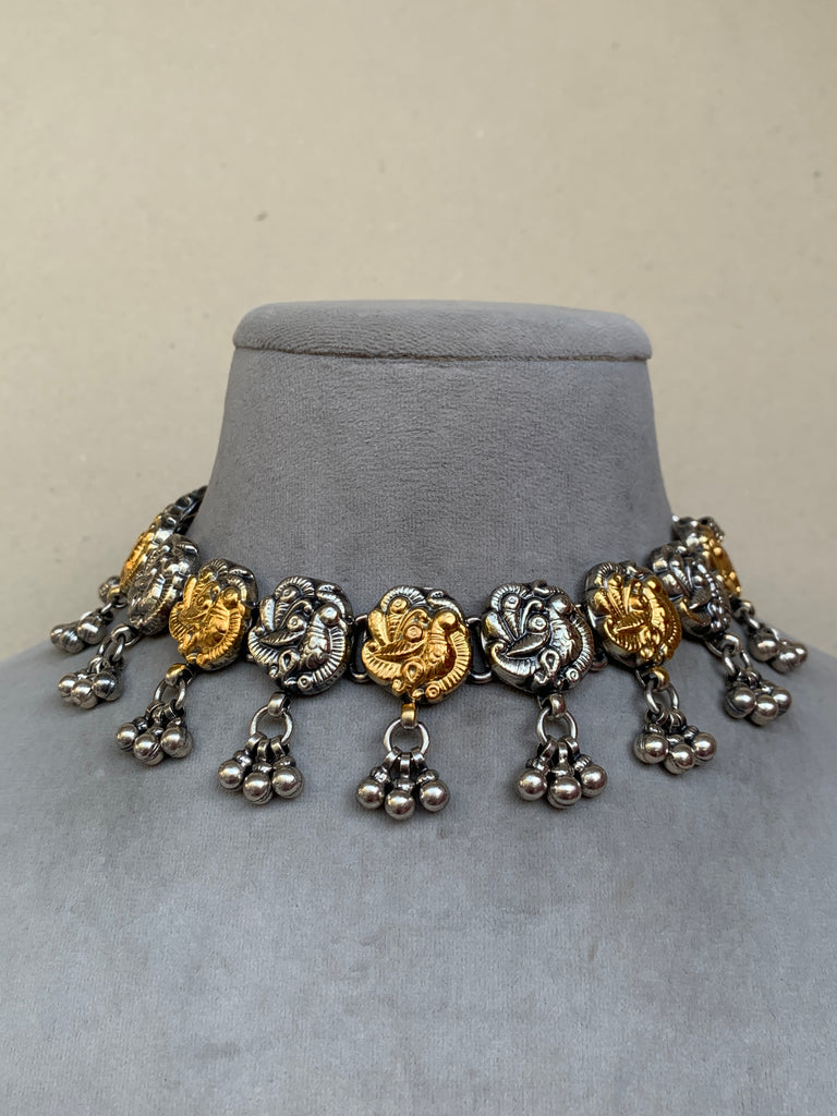 FS199  Maahru Silver Necklace