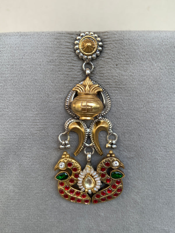 E1927  Maahru Silver Earrings