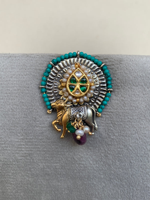 E1915  Maahru Silver Earrings