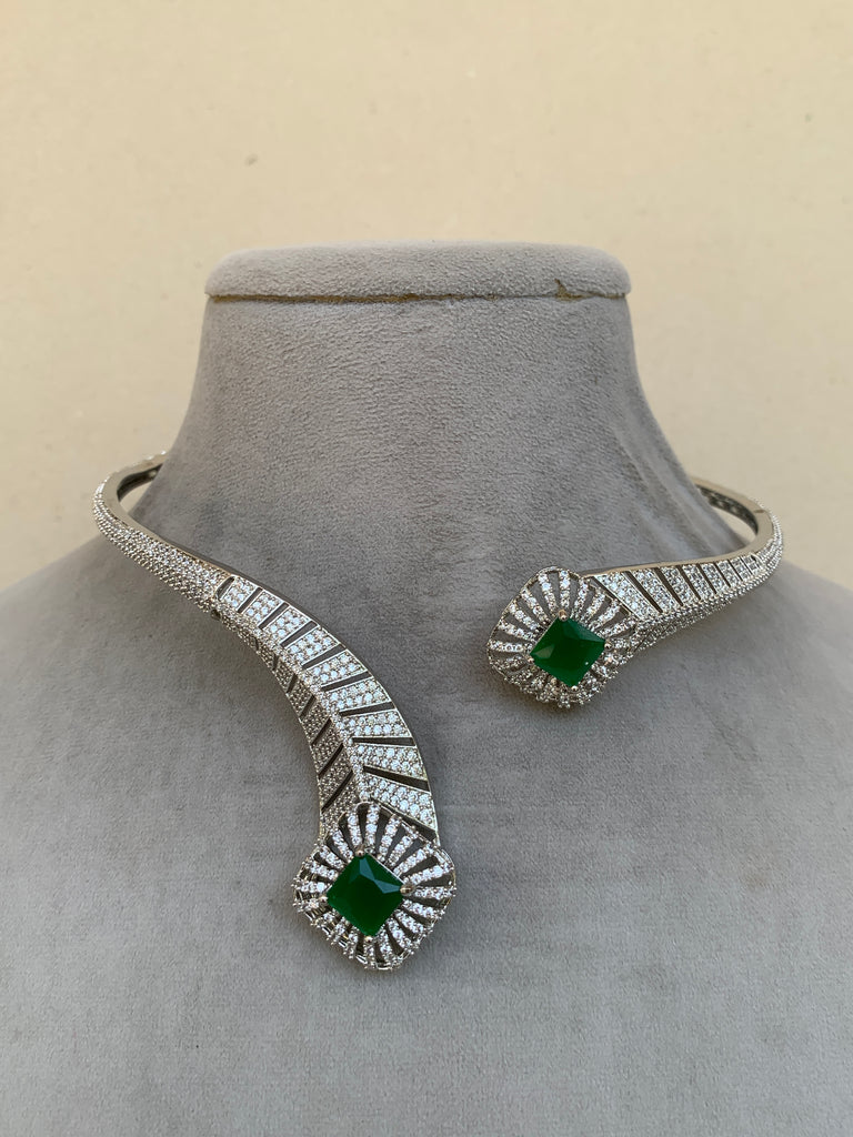 DN1043  Diamond Set