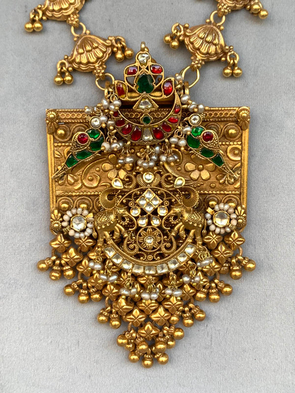 AJ793 Rambaugh Antique Necklace