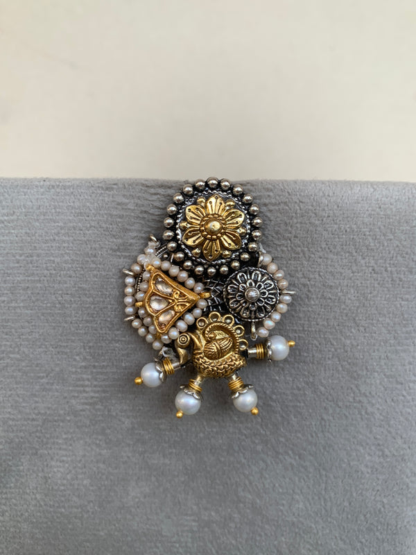 E1878  Maahru Silver Earrings