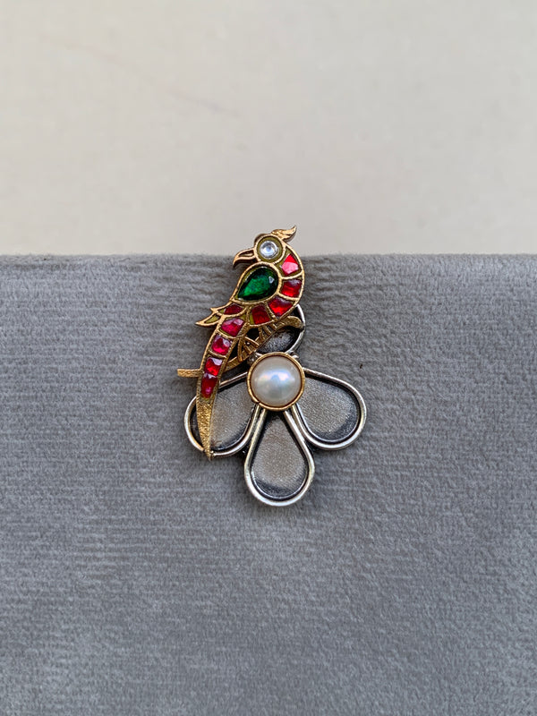 E1948P  Maahru Silver Earrings