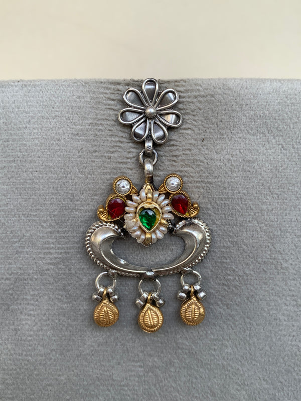 E1930  Maahru Silver Earrings