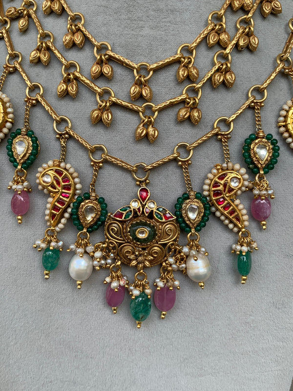 AJ1232  Rambaug  Antique Set