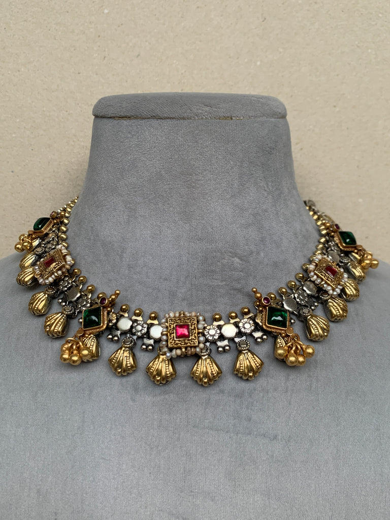 FS76 Maahru Silver Necklace
