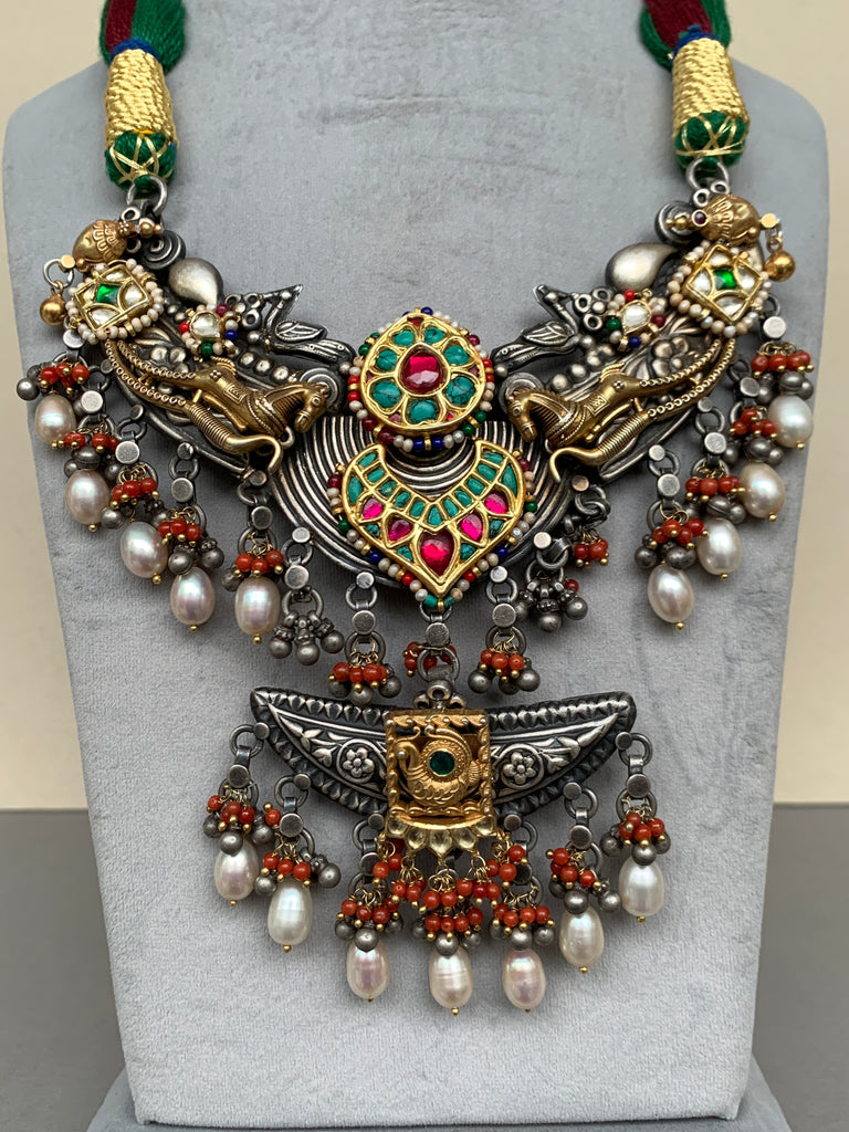 FS67 Maahru Silver Necklace