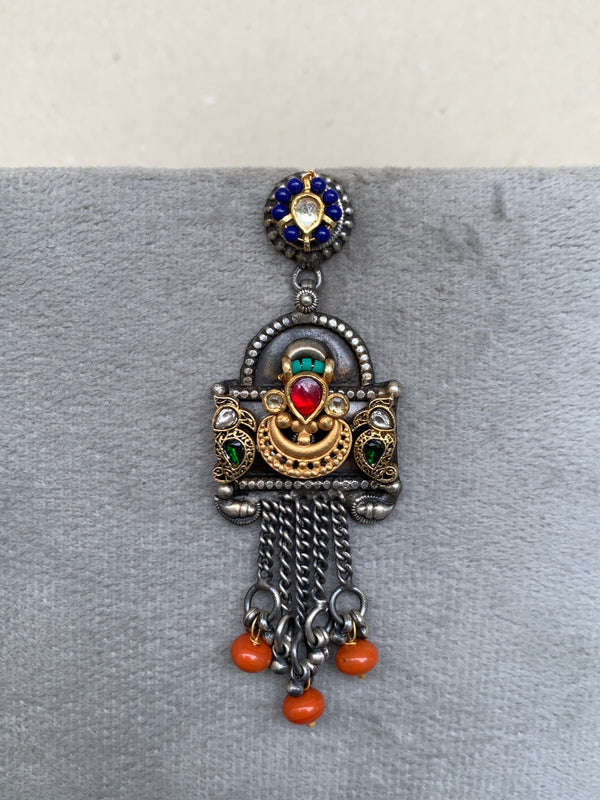 E1775 Maahru Silver Earrings