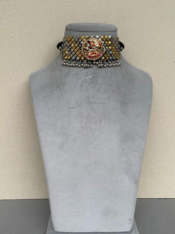 FS72 Maahru Silver Necklace