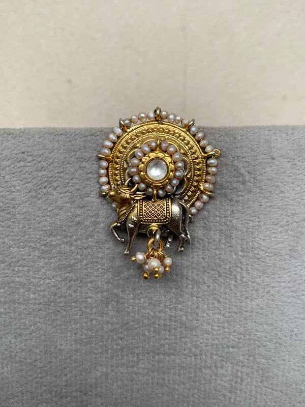 E1834 Maahru Silver Earrings