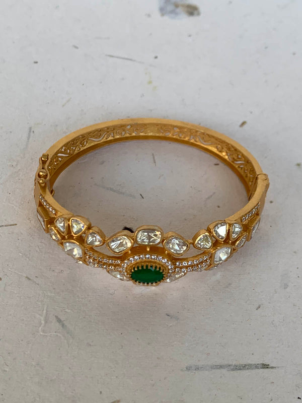 UM031 Indo Western Bracelet