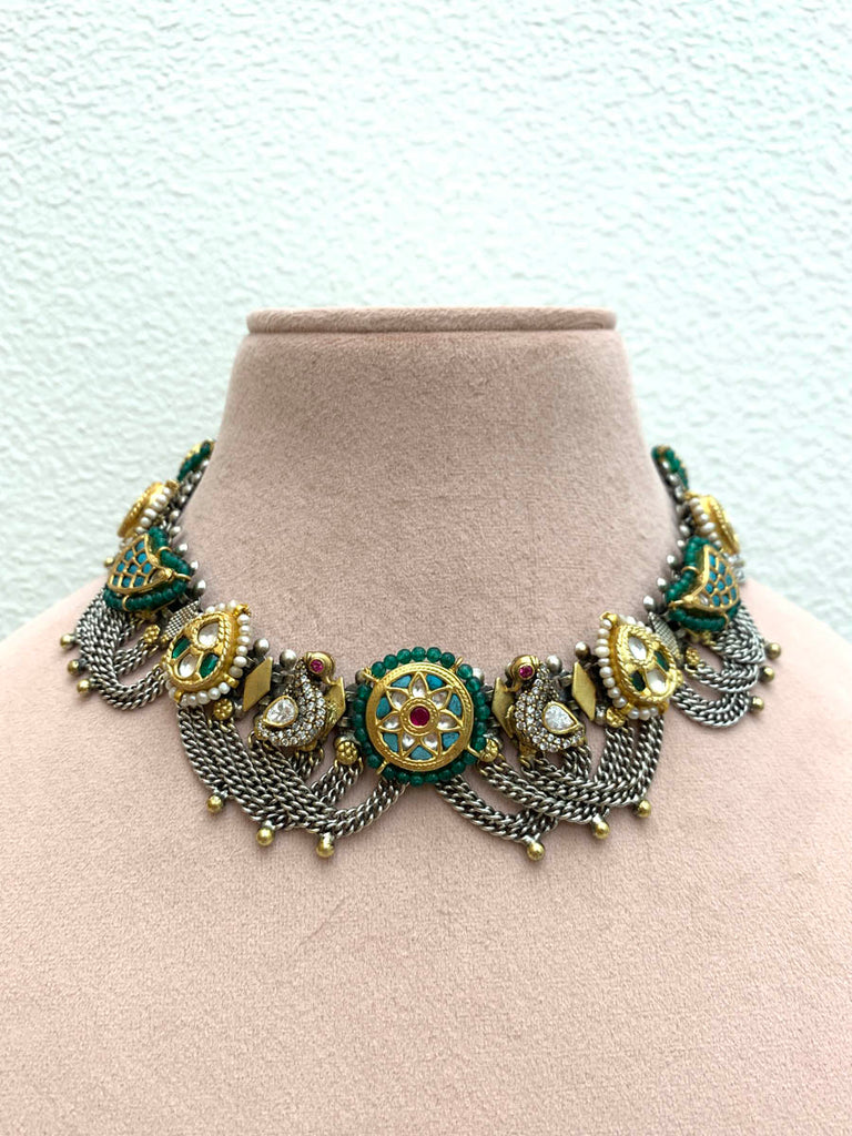 FS317  Maahru Silver Necklace
