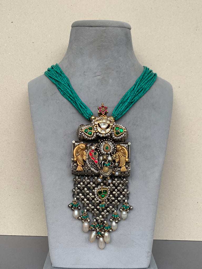FS44 Maahru Silver Necklace