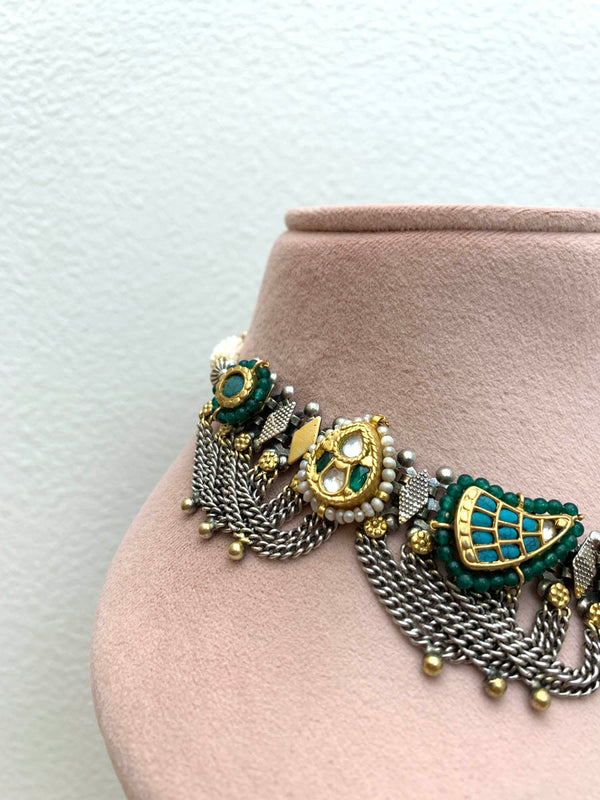 FS317  Maahru Silver Necklace