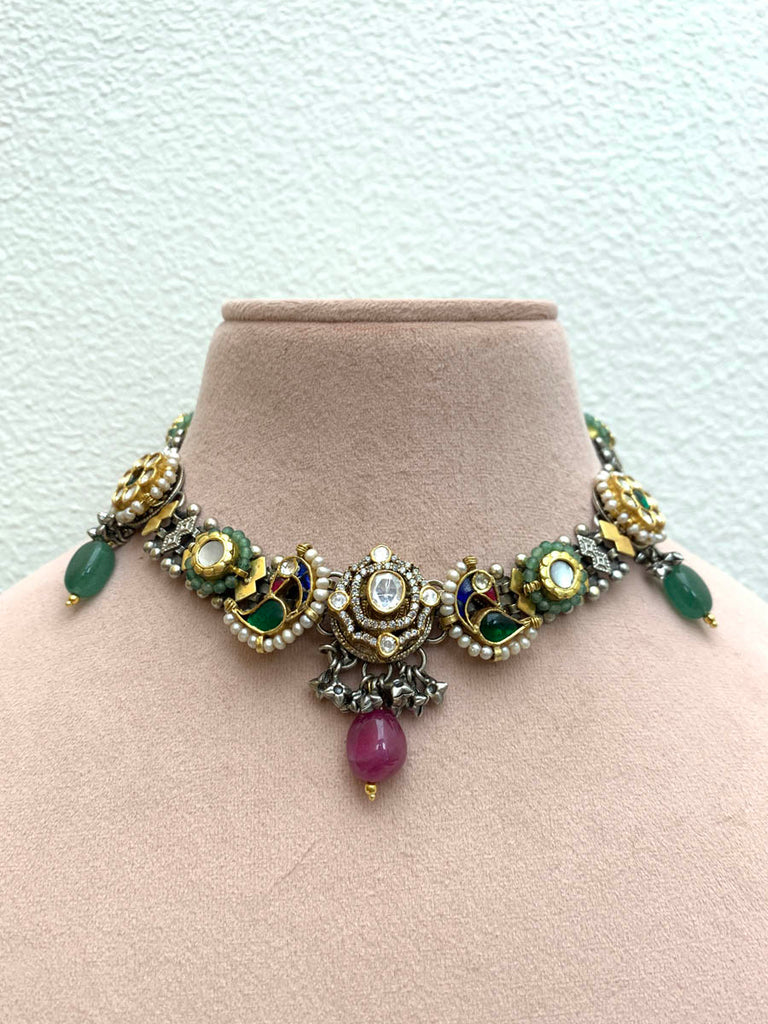 FS311  Maahru Silver Necklace